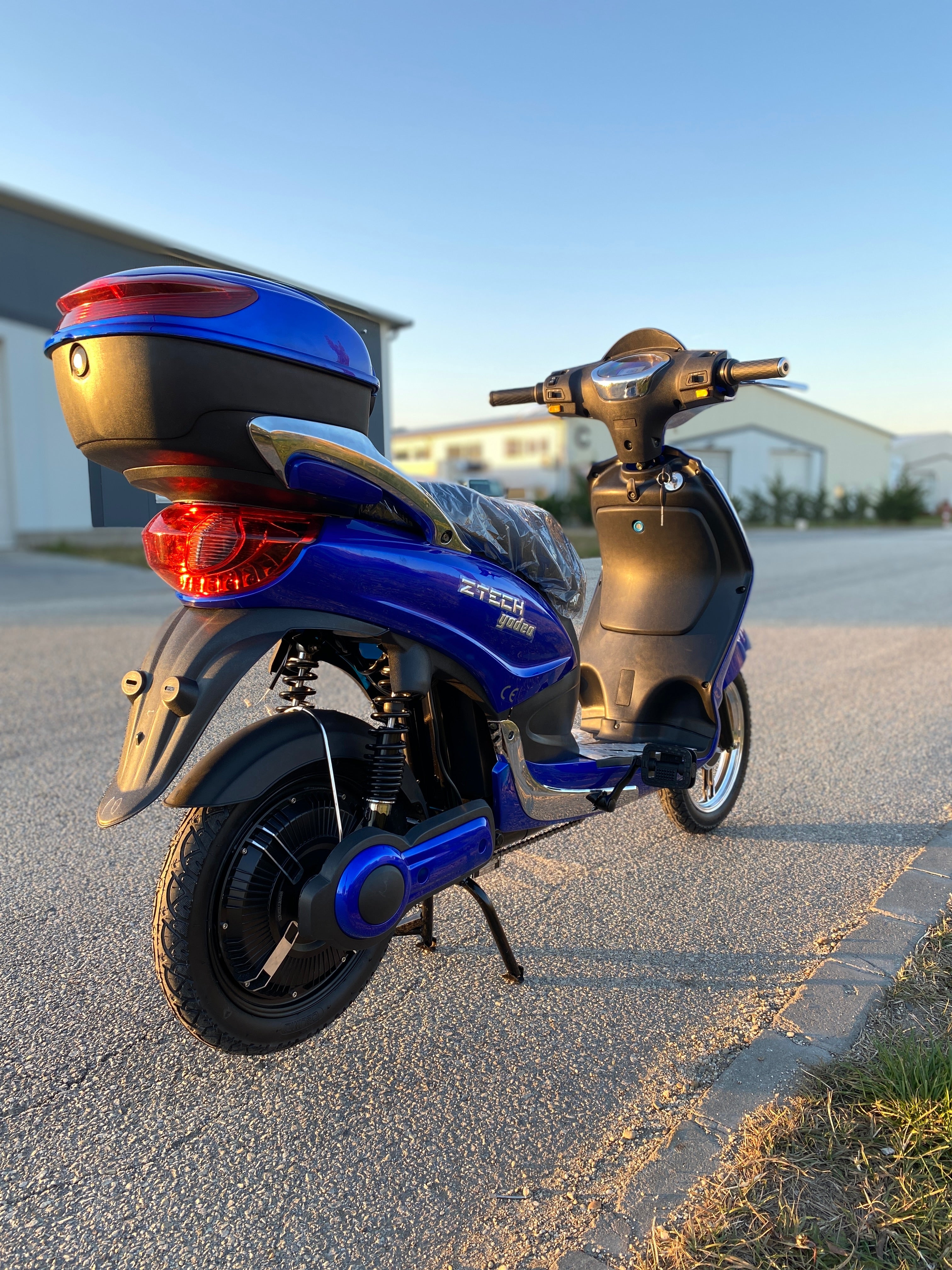 Bicicletă electrică ZTECH ZT-09-A Classic 48V 12Ah 300W 25km/h