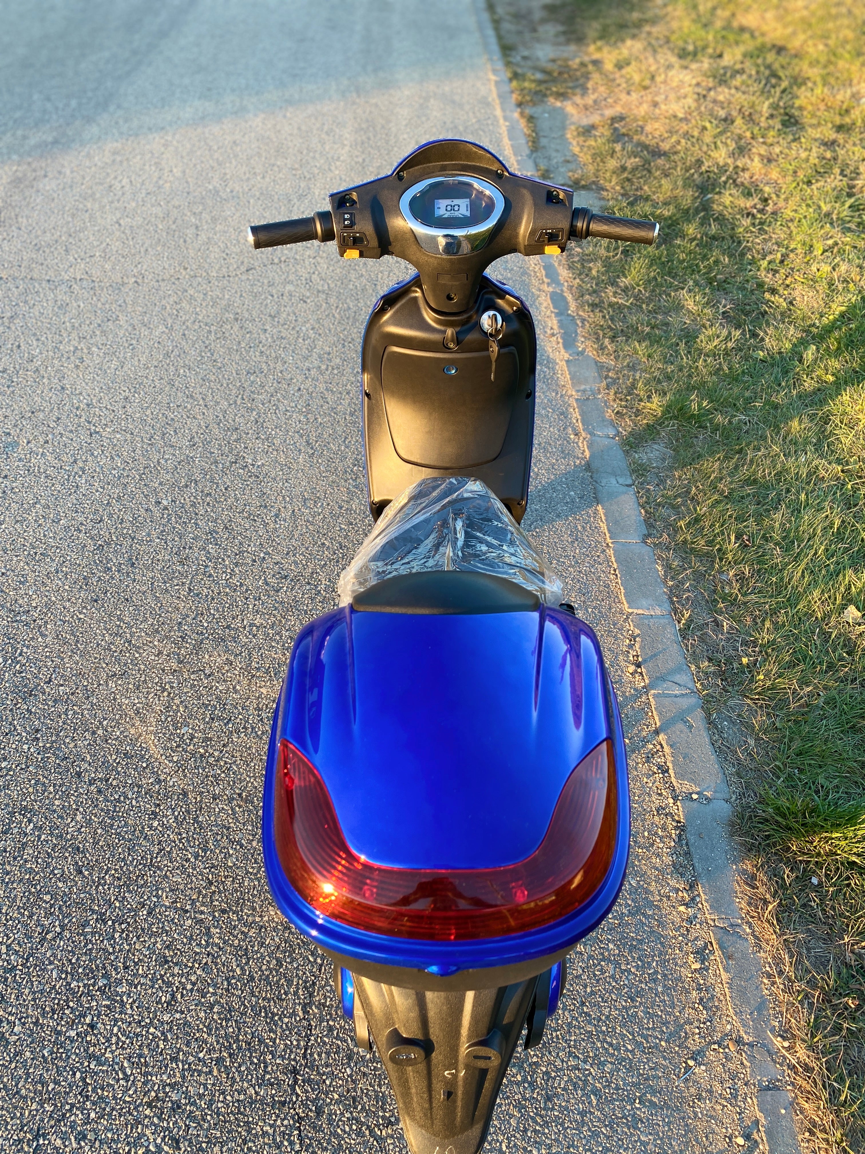 Bicicletă electrică ZTECH ZT-09-A Classic 48V 12Ah 300W 25km/h