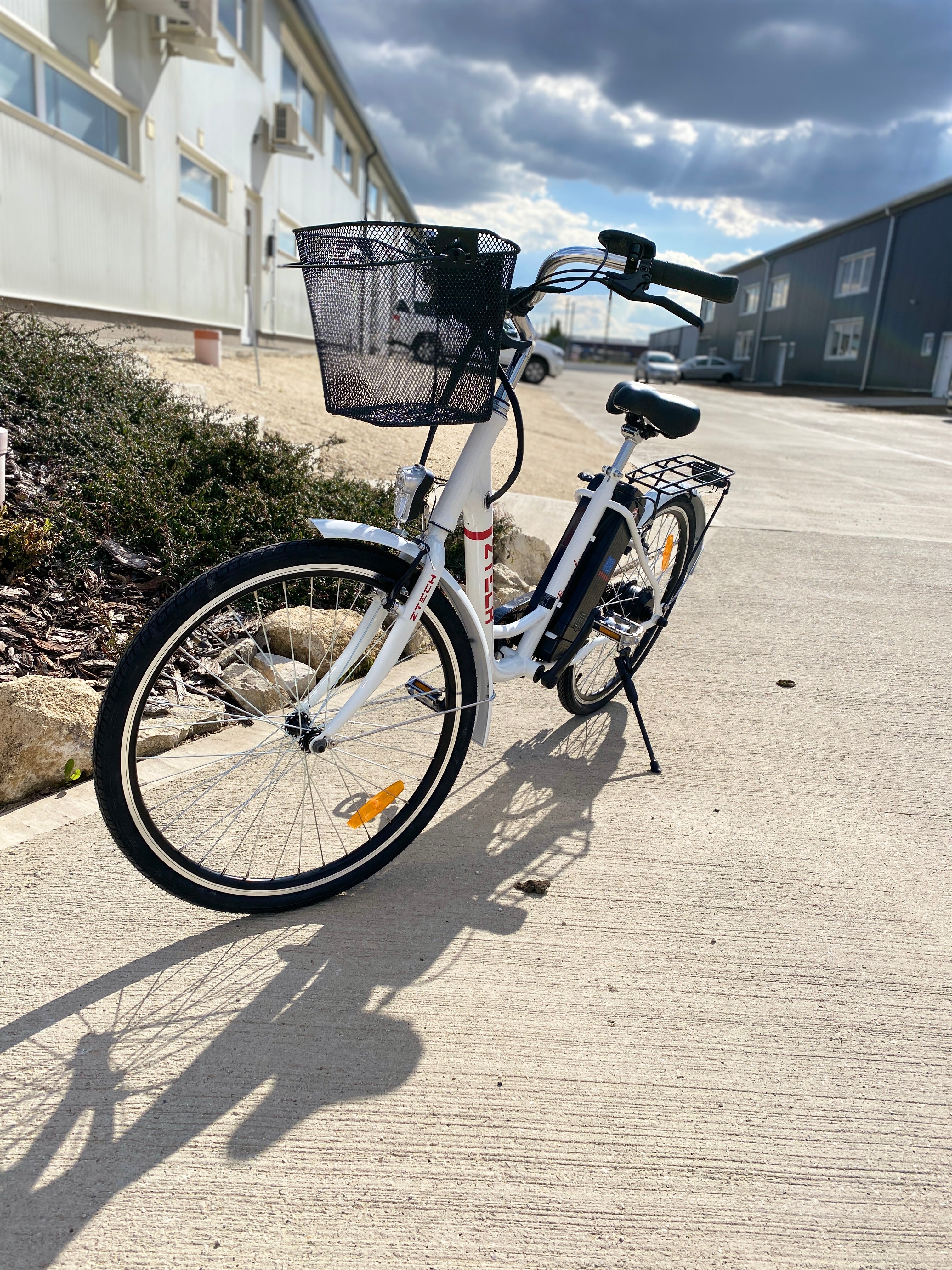 Bicicletă electrică ZTECH ZT-32 Barcelona Litiu 26" 250W 36V 9Ah